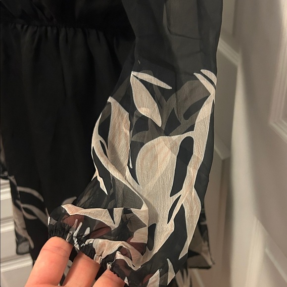 NWT Cupshe Black and Cream Long Sleeve Dress - Picture 6 of 9